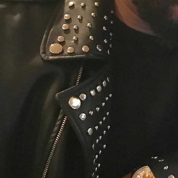 Meet your Posher, Carlos - Picture 1 of 1